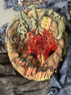 Rubie's Halloween Costume Mens One Size Light Up zombie - Image 1 of 4