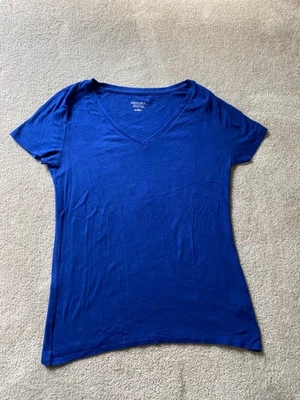 Merona Blue cobalt  V Neck Short Sleeve The ultimate Tee Shirt size Lg Large - Image 1 of 2