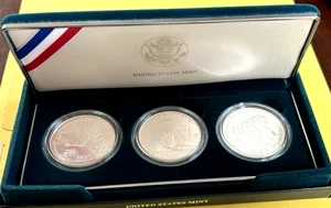 1994-P US MINT VETERANS COMMEMORATIVE SILVER DOLLAR 3-COIN SET W/OGP & COA - Picture 1 of 7