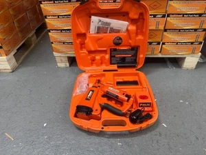 KIT COMPLETO PASLODE IM65 ANGLED 2ND FIX BRADDER .TOOL 45 - Imagen 1 de 4