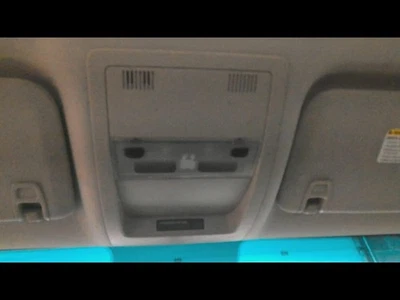 Used Front Upper Center Console fits: 2008 Chevrolet Silverado 2500 pickup roof Foto 1 de 4