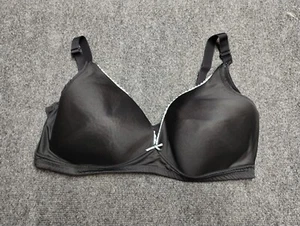 Womens Wireless T Shirt Bra Black Size 40DD Wirefree - Picture 1 of 3