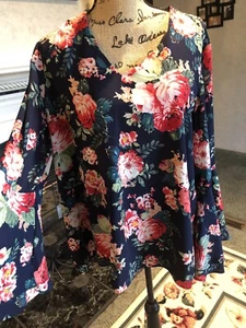 iman tops - Picture 1 of 2