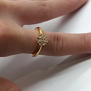 - GUESS Ring in Gold , Kristalle - 3 Gramm - - Bild 1 von 15