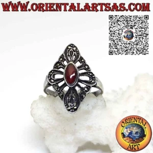 Anello in Argento 925‰ con corniola ovale e marcasite su montatura a navetta - Foto 1 di 4
