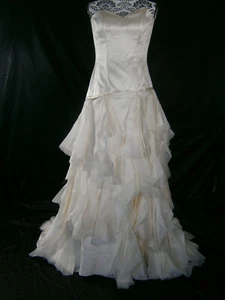 Modern Trousseau Wedding Ball Gown A-Line Dress 8-12 Princess Elegant Ruffles US - Picture 1 of 8