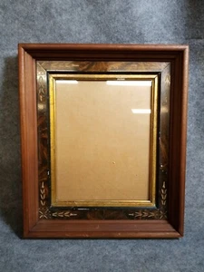 Victorian Picture Frame, Overall size 12 x 14, Picture size 8 x 10 - Picture 1 of 3