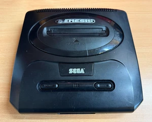 SEGA GENESIS CONSOLE ** FREE POST ** - Picture 1 of 7