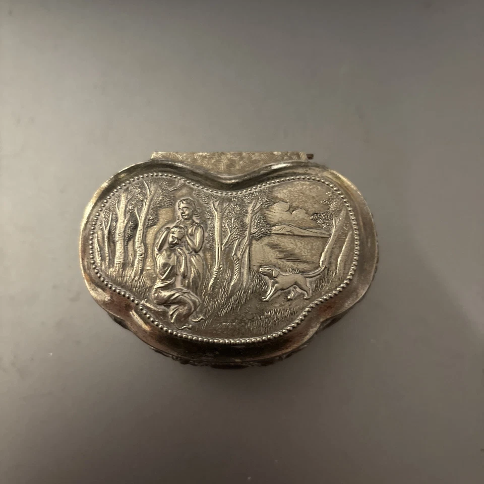 Caja baratija japonesa Foto 1 de 4