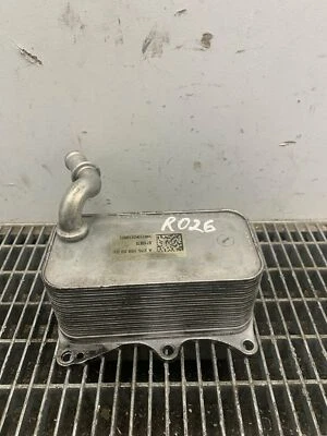 Mercedes-Benz M W166 ML 350 2013 enfriador de aceite A2761880001 3,50 gasolina 225 kW Foto 1 de 4