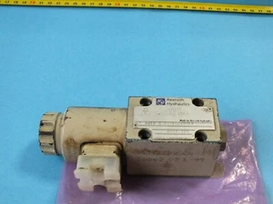 Rexroth Hydraulics 4WE6 D 61/EG24N9K4 ( 4WE6D61/EG24N9K4 ) 24VDC 1,25A Valve - Picture 1 of 5