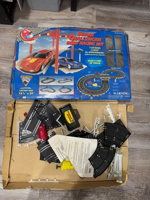 Lote de piezas de coche tragamonedas Excite Super Challenging Road Racing Foto 1 de 4