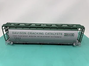 Atlas O 3/6 Bay Cylindrical Hopper - Missing Trucks - Davidson Cracking - Bild 1 von 2