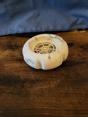 Scentsy Mini Fan Diffuser White Marble And 7 Pods. EUC - Image 1 of 3