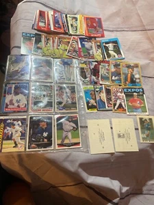 baseball cards 85 random baseball cards and 2 puzzle pieces - Picture 1 of 4