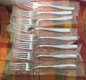 'Quartet' by Libbey Flatware, Stainless, 8 Forks, Glossy, NIP - Picture 1 of 6