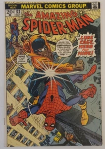 the AMAZING SPIDER-MAN #123 LUKE CAGE, GWEN STACY FUNERAL 1973 - Picture 1 of 12