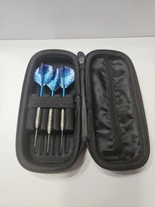 Winmau Darts 3 With Case - Picture 1 of 4