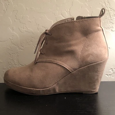 Dolce Vita 系带楔形短靴 — 第 1/4 张图片