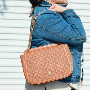 NIB Tory Burch Bryant Quilted 2-Way Crossbody Bag Luggage $595+ - Picture 1 of 10