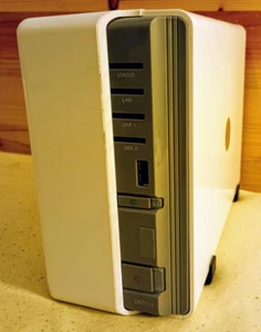 NAS Synology DS211j für 2 Festplatten mit 2x 1TB Festplatte von Samsung - Photo 1/5