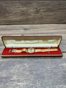 Reloj vintage Suiza cronometrado eléctricamente - Imagen 1 de 10