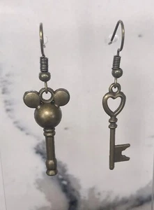 Summer Stargazer Design Earrings Disney Mickey Mouse Inspired Keys - Picture 1 of 4