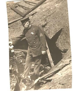 POLICÍA DE OAKLAND Sargento Walters en DAÑOS POR FUEGO De colección Rara Foto de Prensa de 1927 - Imagen 1 de 2