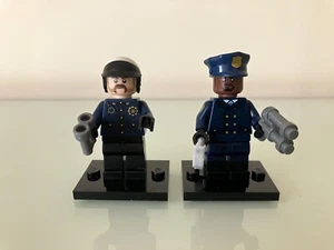 2 X Lego Batman Movie Minifigures : GCPD Officers 1 &2 (sh0400 & sh0401) - Picture 1 of 6