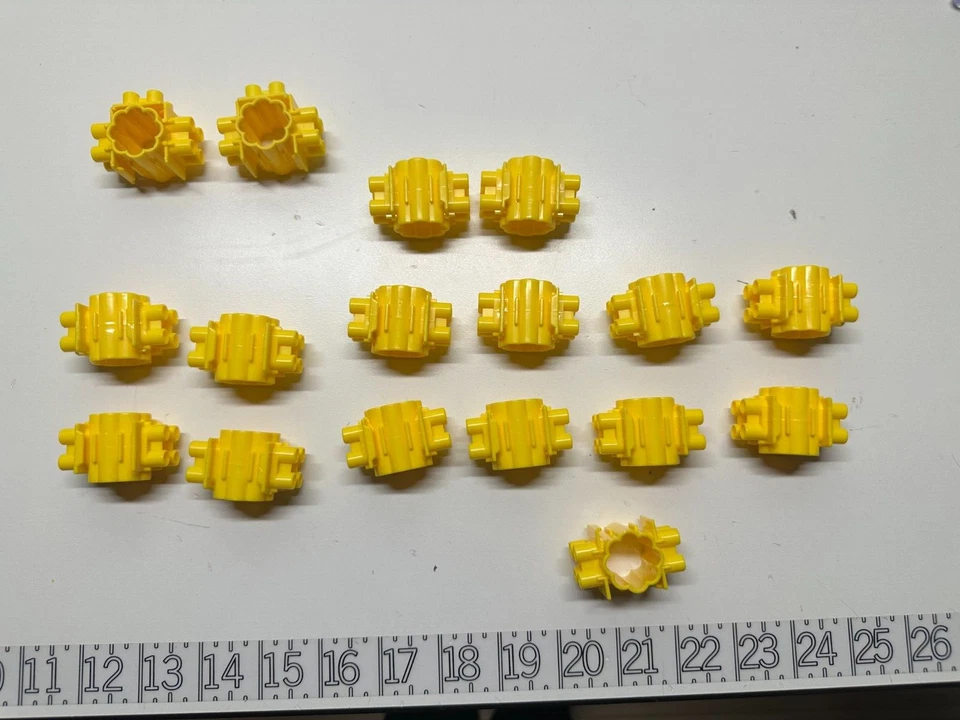 17 Yellow Replacement Track Support Connectors Quercetti Skyrail Roller Coaster  - Изображение 1 из 1