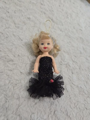 2003 KELLY NOSTALGIC FAVORITES GIFT SET: Solo In The Spotlight DOLL ORNAMENT VTG - Image 1 of 3