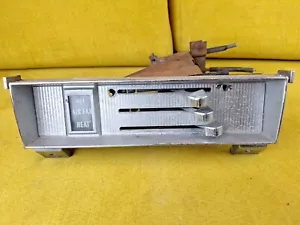 OEM- 67-72 Chevy Truck DEFROST AIR FAN HEATER CONTROL SILVER FACE Non-AC - Foto 1 di 18