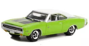 Cargador Dodge R/T - HEMI - 1970 - verde - luz verde 1:64 - Imagen 1 de 6