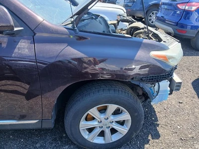 Used Front Right Fender fits: 2012 Toyota Highlander Base R. w/antenna hole Fron Foto 1 de 4