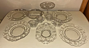 Mixed Lot of 11 Cambridge Rose Point: Small plates, serving pieces! - Picture 1 of 7