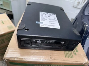 Lecteur de bande externe HP EH842A StorageWorks Ultrium SCSI EH842A - Photo 1/4
