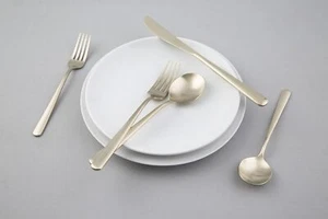 CAMBRIDGE Silversmiths Lorenn Champagne Satin 20-Piece Flatware Set, Service - Picture 1 of 1