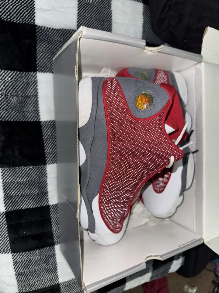 Jordan 13 Retro Gimnasio Rojo Gris Pedernal Foto 1 de 4