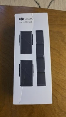 Kit Drone DJI Avata Fly More. (2) Baterías recargables, (1) concentrador de carga Foto 1 de 4
