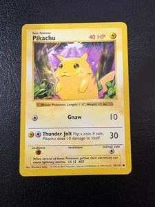 Pokemon WOTC 1999 Base Set Shadowless Pikachu Rare Vintage Pokemon Card NM - Picture 1 of 2