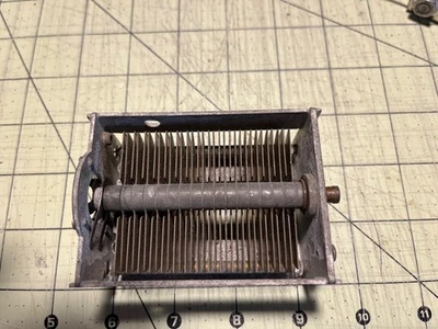 Condensador Aire Variable 1 Sección 214 pF - SINTONIZADOR - AMPLIFICADOR - RADIO CRISTAL Foto 1 de 4