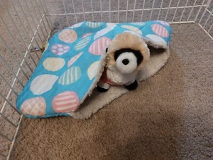 Ferret Sherpa Lined Corner Cubby - Blue with Colorful Patterned Pastel Circles - Picture 1 of 3