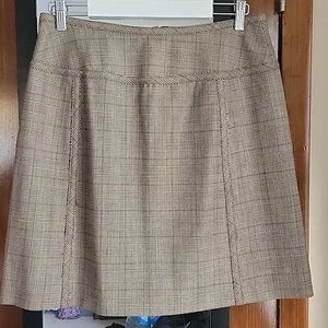 ⭐ Anne Klein Brown Tan Wool Skirt - Size 10P - Picture 1 of 8