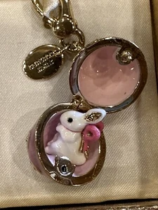 NWT RARE JUICY COUTURE 2014 LIMITED EDITION EASTER BUNNY EGG CHARM - Picture 1 of 7