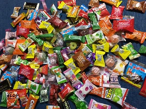 Various Japanese Lollies Set of 10-60 Sweets Candy Dagashi - Christmas Gift - Picture 1 of 10