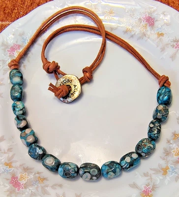 Collar De Colección Raro Atenas Protasis Turquesa Griega Cordón De Cuero Foto 1 de 4