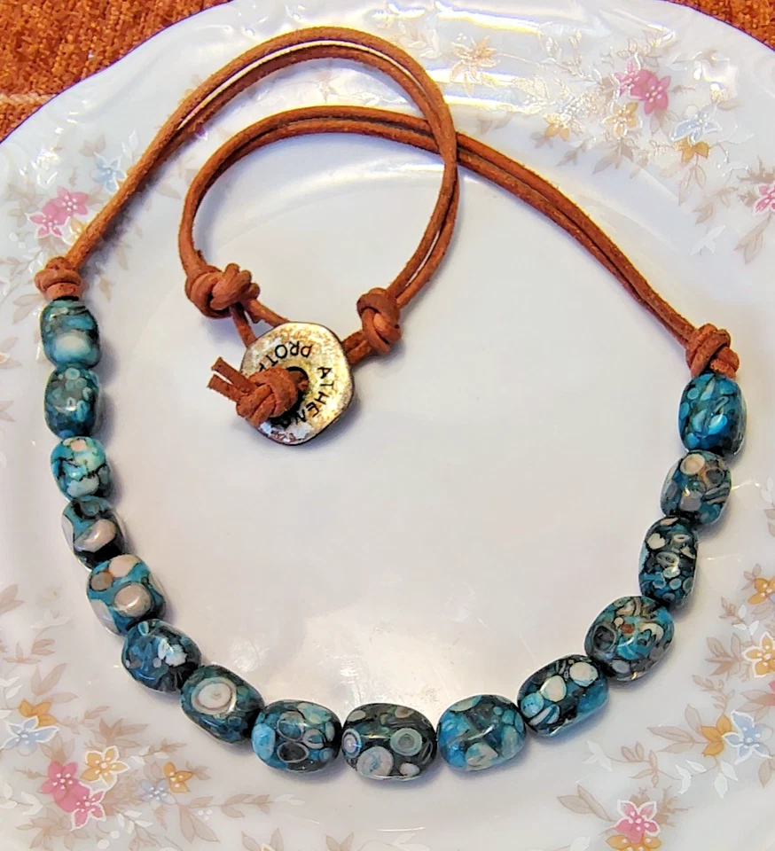 Collar De Colección Raro Atenas Protasis Turquesa Griega Cordón De Cuero Foto 1 de 4