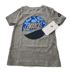 Camiseta Nike Futura Circle para bebé niño (niño pequeño) carbono brezo 3 niño pequeño - Imagen 1 de 1