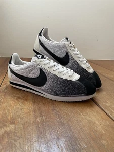 NIKE Cortez Shoes Mens Size UK 9.5 Nylon Textile Black White Print Trainers - Picture 1 of 13