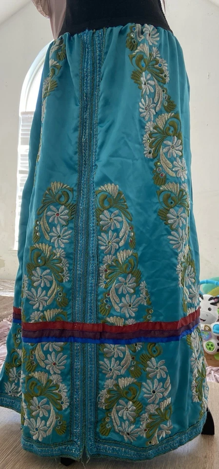 Falda Nativa Americana Bordada Pesada Bordada Turquesa Talla Grande Foto 1 de 4